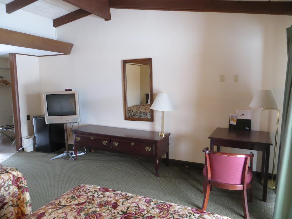 Americas Best Value Inn Abilene Exterior foto